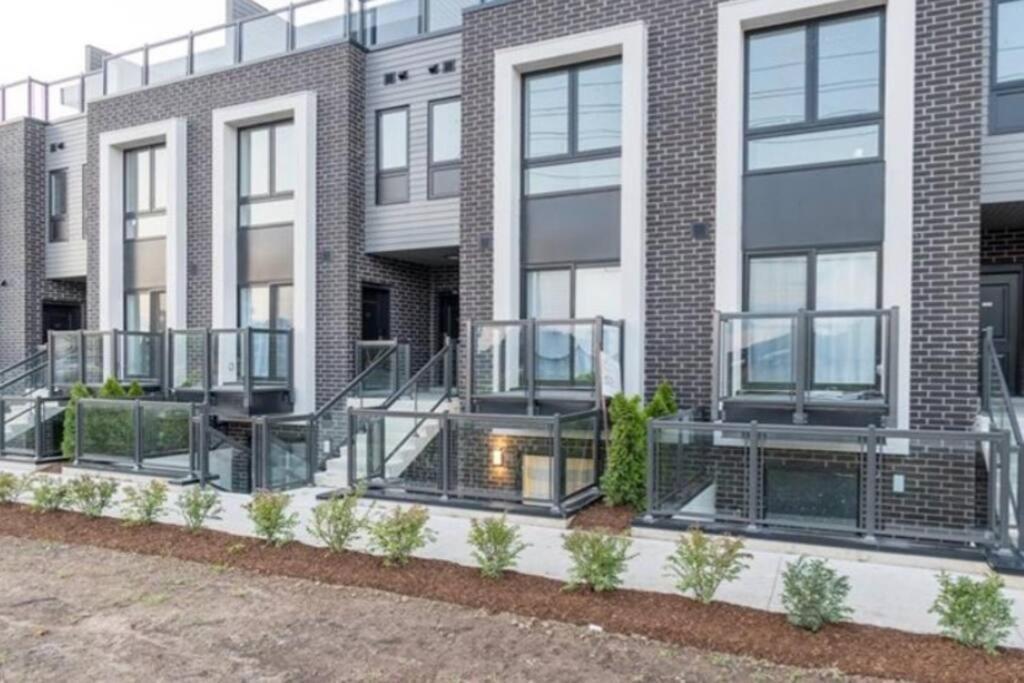 מפלי הניאגרה Exquisite, Bright & Modern Condo. מראה חיצוני תמונה
