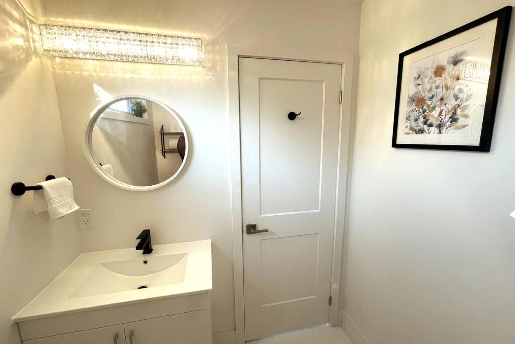 מפלי הניאגרה Exquisite, Bright & Modern Condo. מראה חיצוני תמונה